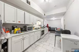 152 10th St, Newark, NJ 07107 - Photo 15