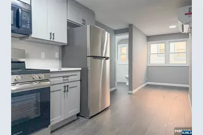 90 9th Street 2 #2, Clifton, NJ 07011 - Photo 5