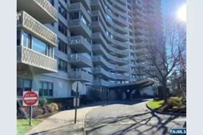 2100 Linwood Avenue 17T #17T, Fort Lee, NJ 07024 - Photo 1