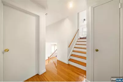 525 Chestnut Street, Ridgefield, NJ 07657 - Photo 11