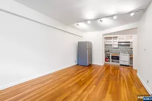 3061 Edwin 3E, Fort Lee, NJ 07024 - Photo 5