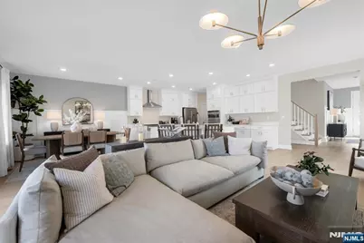 20 Arlington Way, Oakland, NJ 07436 - Photo 5