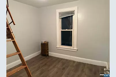 22 Hamilton Place, Nutley, NJ 07110 - Photo 9