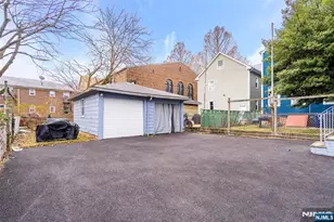 23 Tiffany Pl, Irvington, NJ 07111 - Photo 3