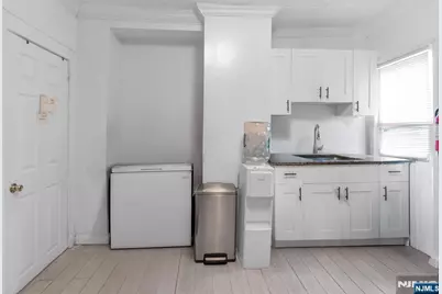 414 Mechanic Street, Orange, NJ 07050 - Photo 5