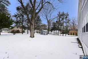 26 Bank St, Midland Park, NJ 07432 - Photo 13