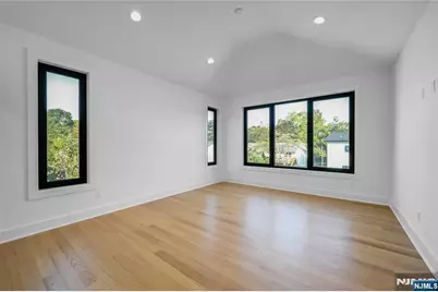 33 Oliver Road, Paramus, NJ 07652 - Photo 31