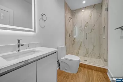 33 Oliver Road, Paramus, NJ 07652 - Photo 21