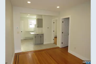 8 Louis Street 1st Floor Ri #1st Floor Ri, Lodi, NJ 07644 - Photo 3