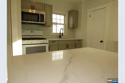 8 Louis Street 1st Floor Ri #1st Floor Ri, Lodi, NJ 07644 - Photo 7