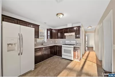 110 Redwood Avenue Pt112 #PT112, Paterson, NJ 07522 - Photo 11