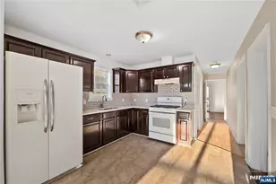 110 Redwood Ave Pt112, Paterson, NJ 07522 - Photo 11