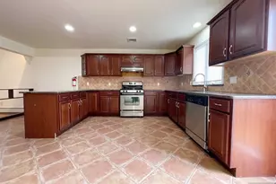 332 E Columbia Ave A, Palisades Park, NJ 07650 - Photo 7