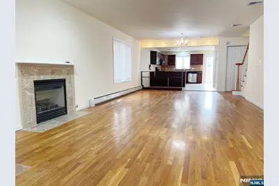 332 E Columbia Avenue A #A, Palisades Park, NJ 07650 - Photo 3