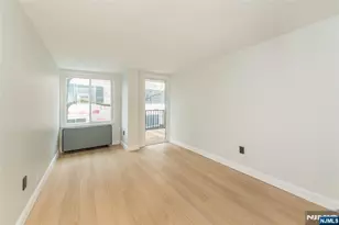 1 Wall Street 1E, Fort Lee, NJ 07024 - Photo 17