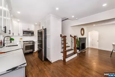 179 Huguenot Drive, New Milford, NJ 07646 - Photo 9