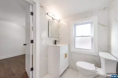 179 Huguenot Drive, New Milford, NJ 07646 - Photo 17