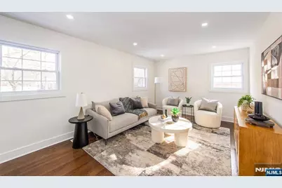 179 Huguenot Drive, New Milford, NJ 07646 - Photo 5