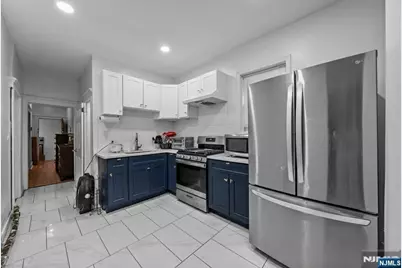 1025 Rivington Street, Roselle, NJ 07203 - Photo 7