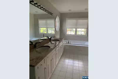 166 Stonegate Trail, Cresskill, NJ 07626 - Photo 21