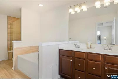 55 Landmark Lane 1026 #1026, Fair Lawn, NJ 07410 - Photo 23