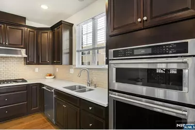 55 Landmark Lane 1026 #1026, Fair Lawn, NJ 07410 - Photo 5