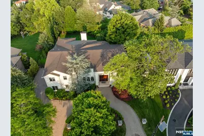 71 Roberts Road, Englewood Cliffs, NJ 07632 - Photo 35