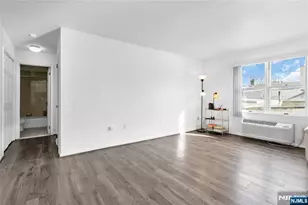 144 70th Street 2A, West New York, NJ 07093 - Photo 5