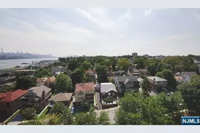 100 Carlyle 9Fs #9FS, Cliffside Park, NJ 07010 - Photo 13