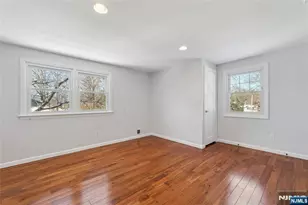 51 Day Ave, Tenafly, NJ 07670 - Photo 19