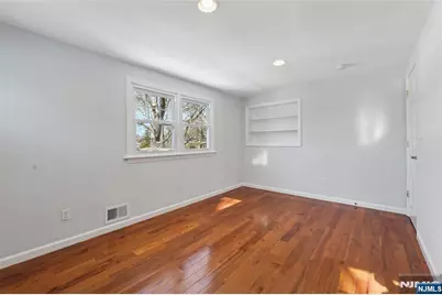 51 Day Avenue, Tenafly, NJ 07670 - Photo 17