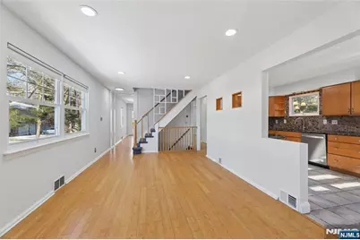 51 Day Avenue, Tenafly, NJ 07670 - Photo 5