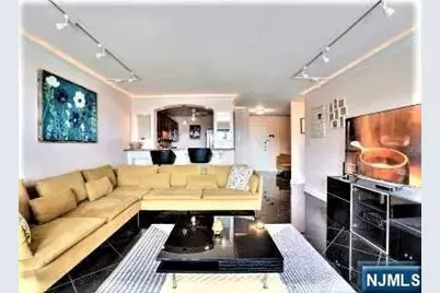 1203 River Road 19K #19K, Edgewater, NJ 07020 - Photo 9