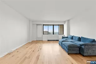 1203 River Road 20C, Edgewater, NJ 07020 - Photo 3