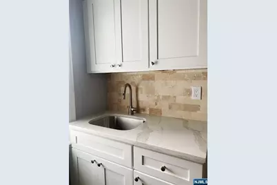 289 Parker 2 #2, Clifton, NJ 07011 - Photo 9