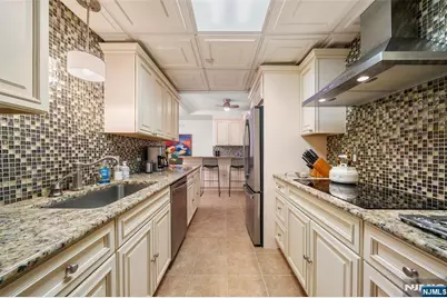 800 Palisade Avenue 1502 #1502, Fort Lee, NJ 07024 - Photo 5