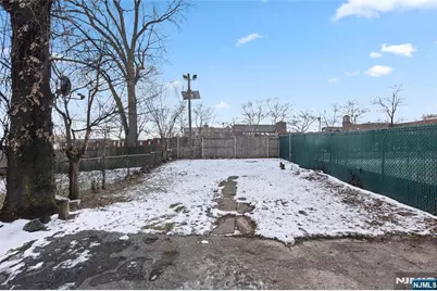 322 New Street, Newark, NJ 07103 - Photo 3