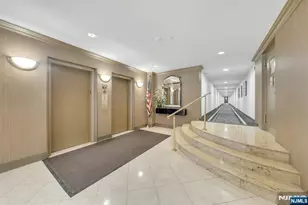 2200 Central Road 15C, Fort Lee, NJ 07024 - Photo 5