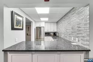 2200 Central Road 15C, Fort Lee, NJ 07024 - Photo 23