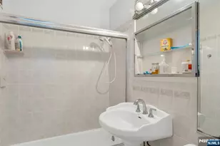 2200 Central Road 15C, Fort Lee, NJ 07024 - Photo 13