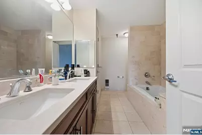 15 Enterprise Court 105 #105, Jersey City, NJ 07305 - Photo 9