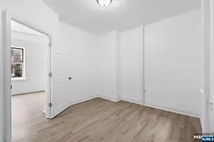 137 Kensington Ave 101, Jersey City, NJ 07304 - Photo 9