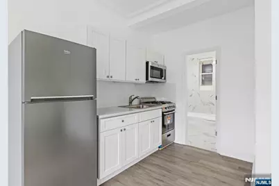 137 Kensington Avenue 101 #101, Jersey City, NJ 07304 - Photo 7