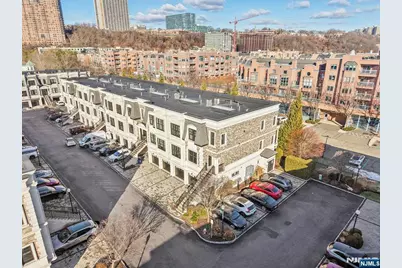 24 Marquis Court, Edgewater, NJ 07020 - Photo 29