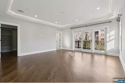 24 Marquis Court, Edgewater, NJ 07020 - Photo 17