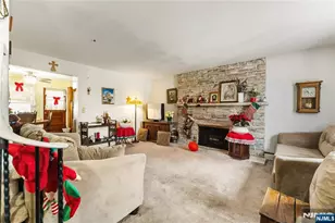 722 Oak St, Ridgefield, NJ 07657 - Photo 3