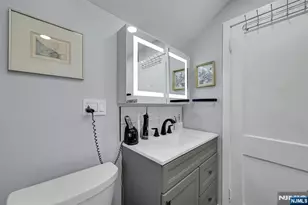 173 Grayson Pl, Teaneck Township, NJ 07666 - Photo 7