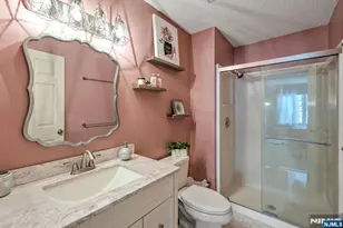 197 Robertson Way 917, Lincoln Park, NJ 07035 - Photo 15