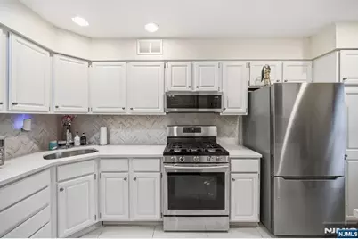 12 Mountain Ridge Road, Bloomingdale, NJ 07403 - Photo 9