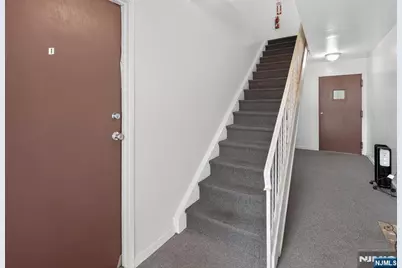 192 Burnett Avenue, Maplewood, NJ 07040 - Photo 11